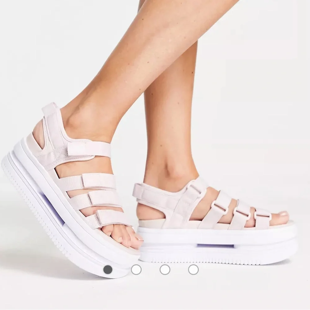 NWOB (WMNS) Nike Icon Classic
Sports White Sandals DH0223-100 - Picture 8 of 16